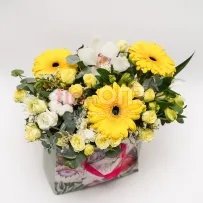 Композиция № 33 в бумажном пакете с желтыми герберами  — фото 53