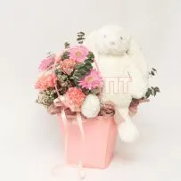 Композиция № 228 в розовой сумочке с игрушкой  — фото 1