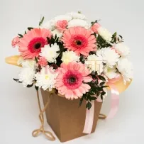 Коробка № 238 с герберами и хризантемой  — фото 27