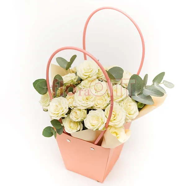 Коробка № 230 с белыми кустовыми розами  — фото 2