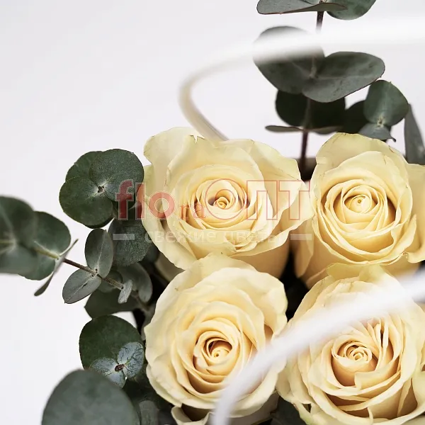 Композиция № 193 с белыми розами  — фото 4