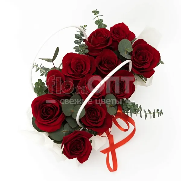 Композиция № 218 с красными розами в белой сумочке  — фото 2