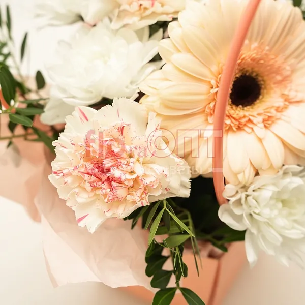 Композиция № 268 с герберами и хризантемой  — фото 2