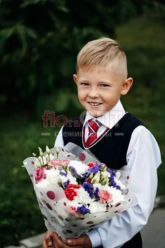 Букет № 250 из гвоздики и эустомы — фото 1