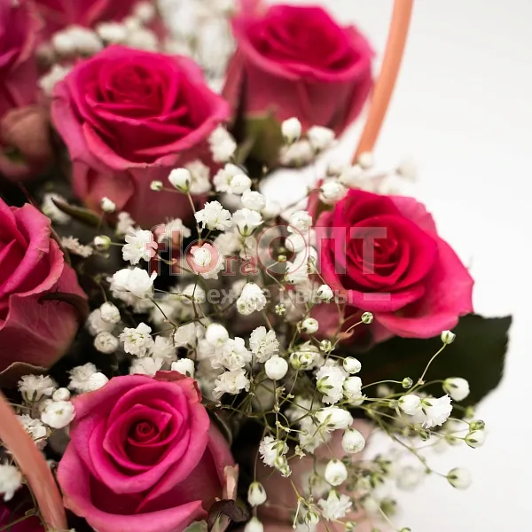 Композиция № 211 с розовыми розами в сумочке  — фото 3