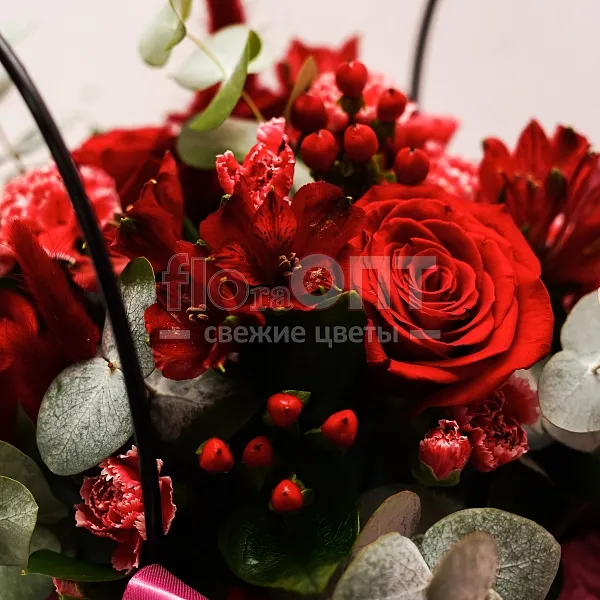 Композиция № 159 с красными розами  — фото 3