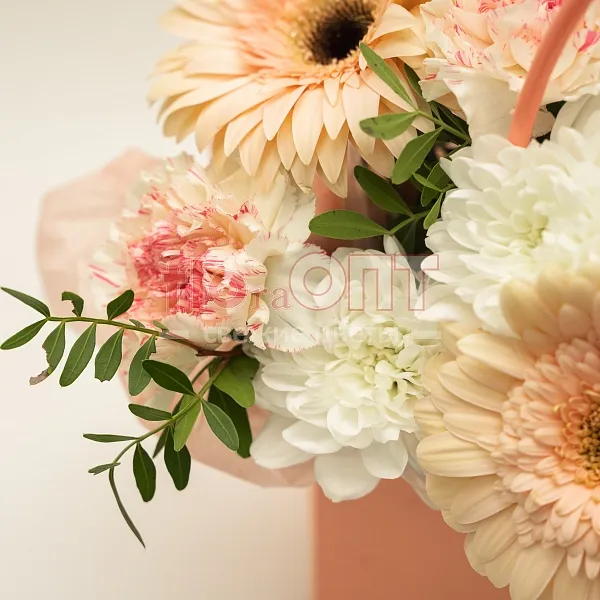 Композиция № 268 с герберами и хризантемой  — фото 3