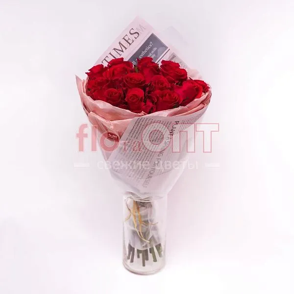 Букет из 15 красных роз — фото 1