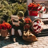 День Победы №9 букет из гвоздики и хризантем — фото 39